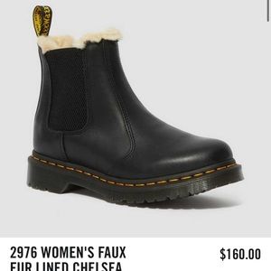 DR.martens boots fur linedChelsea boots/US 6
